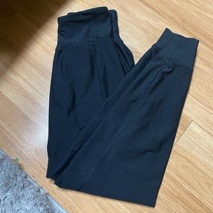 Black old navy powersoft jogger size small